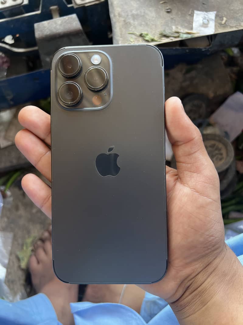 Apple iPhone 13 Pro 0