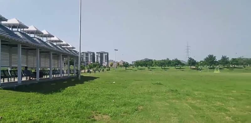 5 Marla Solid Heighted Plot For Sale 6