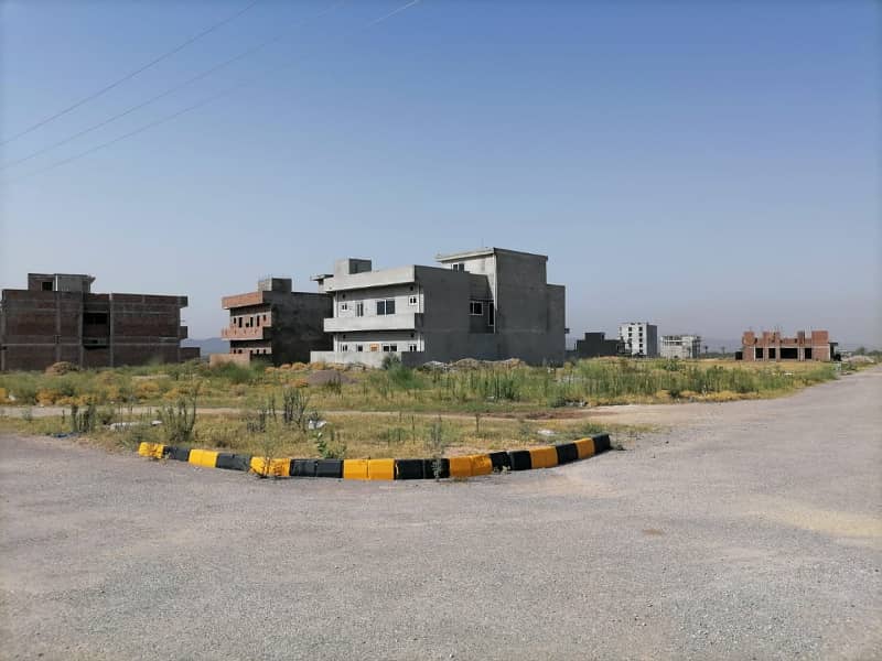 5 Marla Solid Heighted Plot For Sale 24