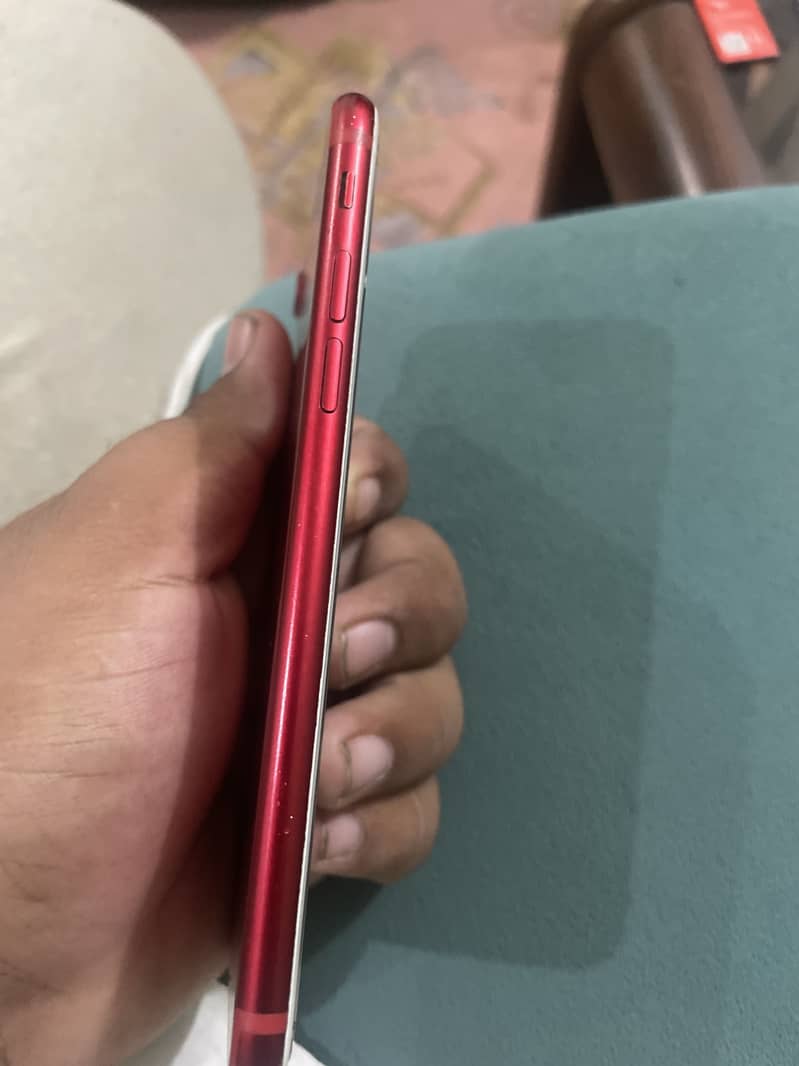 Apple iPhone 7 3