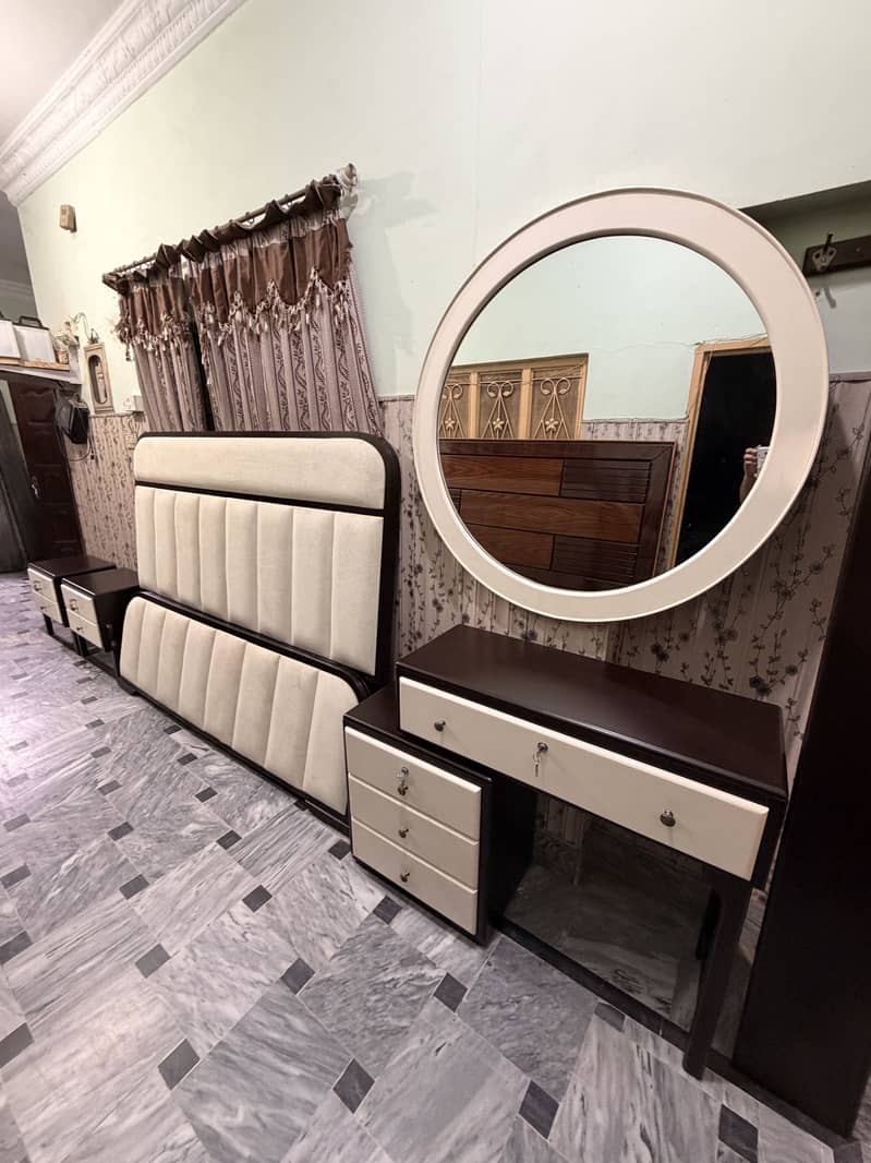 UNIQUE DESIGN BEDSET 0