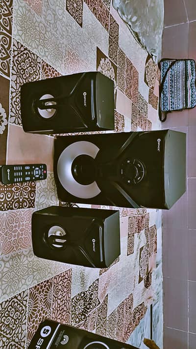 SPACE 2.1 WIRELESS MULTIMEDIA SPEAKERS BILKUL NEW HA 3 4 BAR USE HU HE