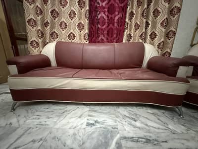 7 Seater Sofa Set With Center Table and 2 Side Tables For Sale