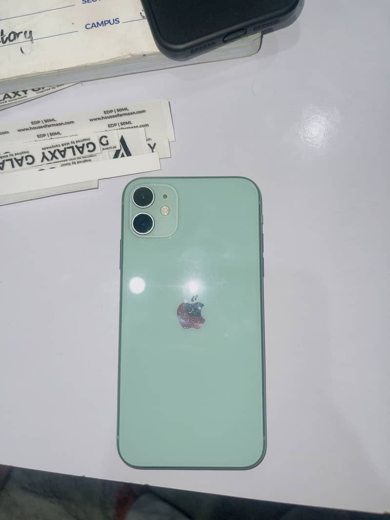 Apple iPhone 11 0