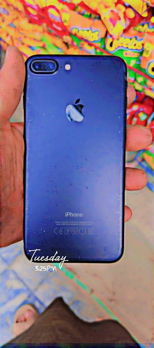 Apple iPhone 7 Plus 1