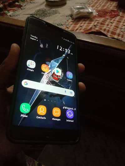 Samsung Mobile C9 Pro urgent sale