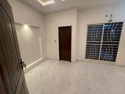 10 BEAUTIFUL HOUSE FOR RENT IN WAPDA TOWN PHASE 1