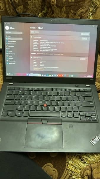 lenovo thinkpad t495s touchscreen 10/10 condition