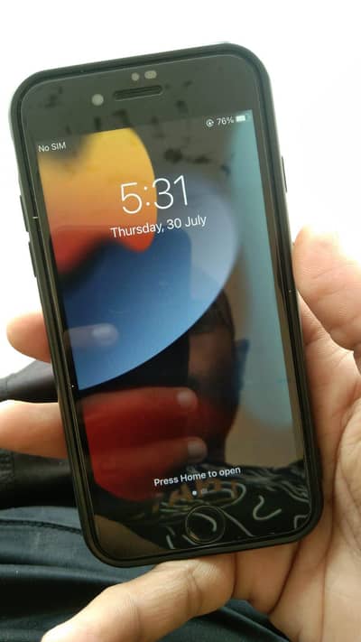 Apple iPhone 7
