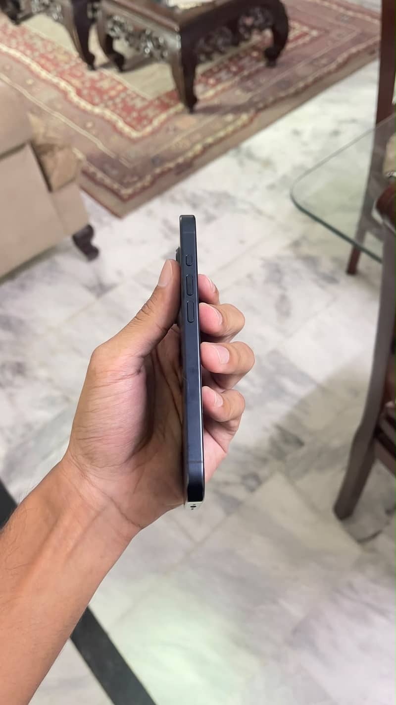 Apple iPhone 15 Pro 10