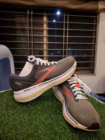 Thrifted Shoes in premium Condition