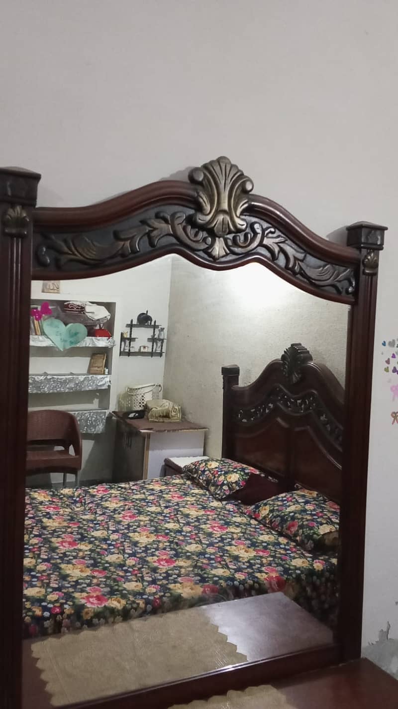Double bed with side tables 6