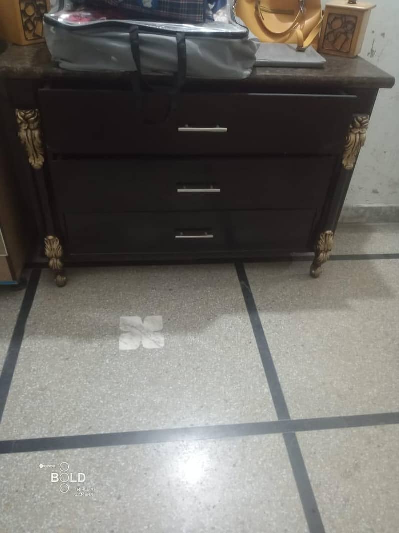 bed side table 2