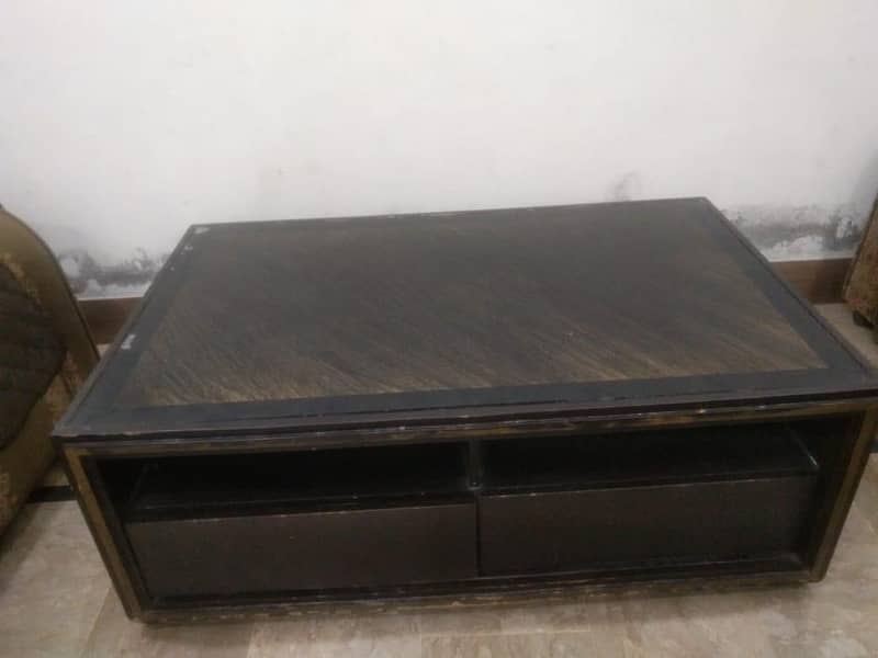 Sofa Set and table– Good Condition 3