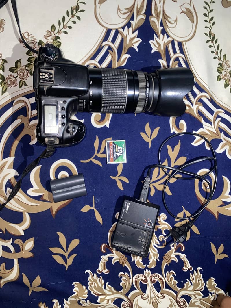 Canon EOS 20D camera 0
