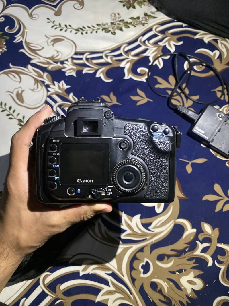 Canon EOS 20D camera 1