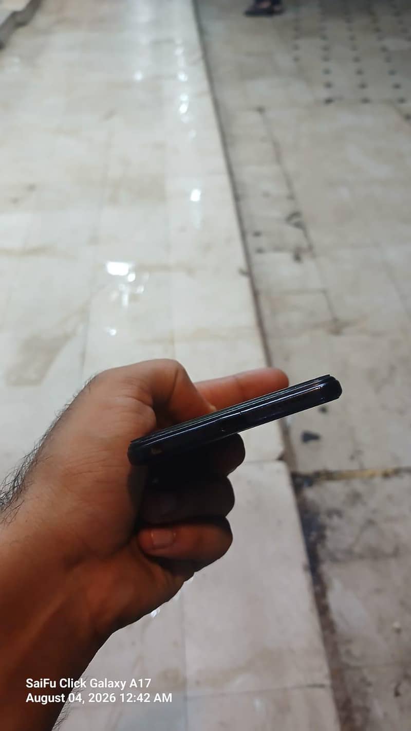 Vivo V21 0