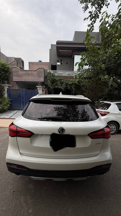 MG HS 2021