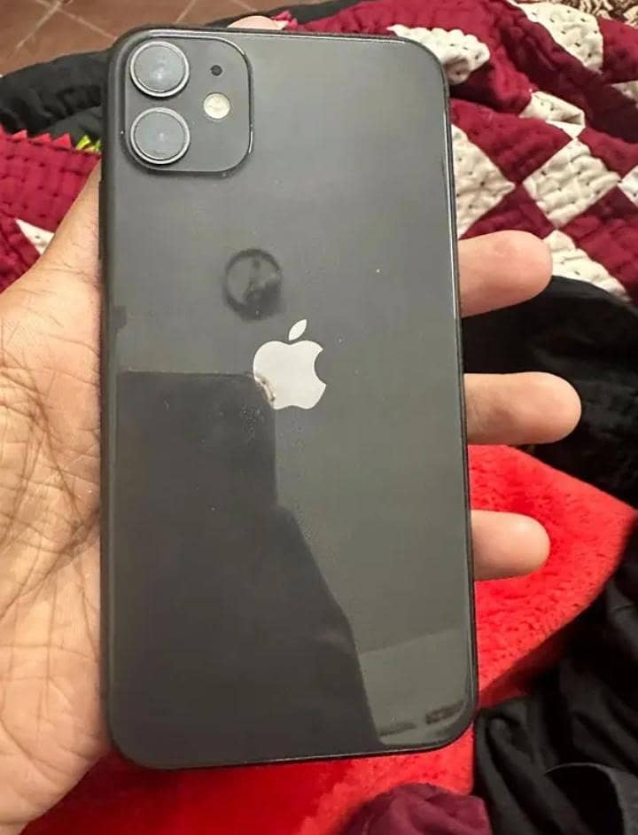 Apple iPhone 11 4