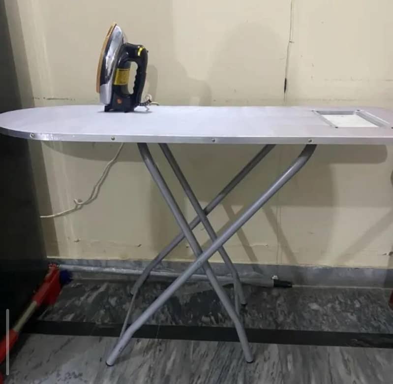 Foldable Iron Stands 0
