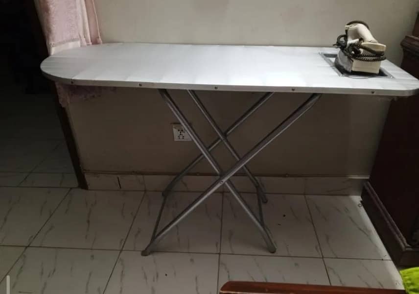 Foldable Iron Stands 6