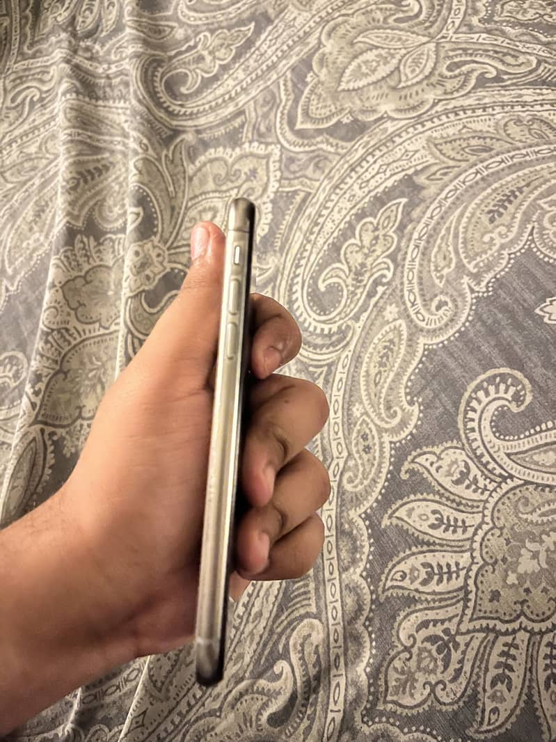 Apple iPhone X 2