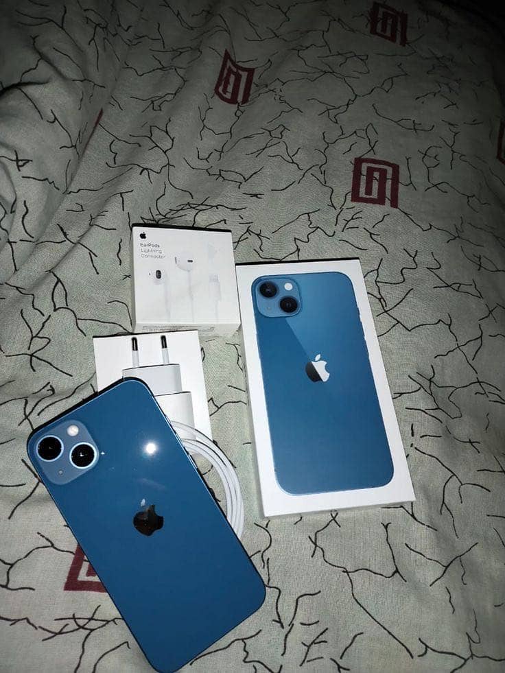 Apple iPhone 13 1