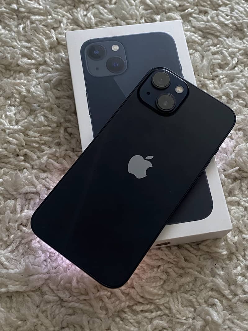 Apple iPhone 13 2