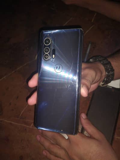 Moto edge plus