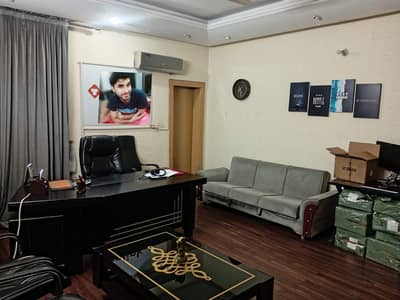 01 KANAL SEMI FURNISHED UPPER PORTION COMMERCIAL USE FOR RENT IN JOHAR TOWN LAHORE