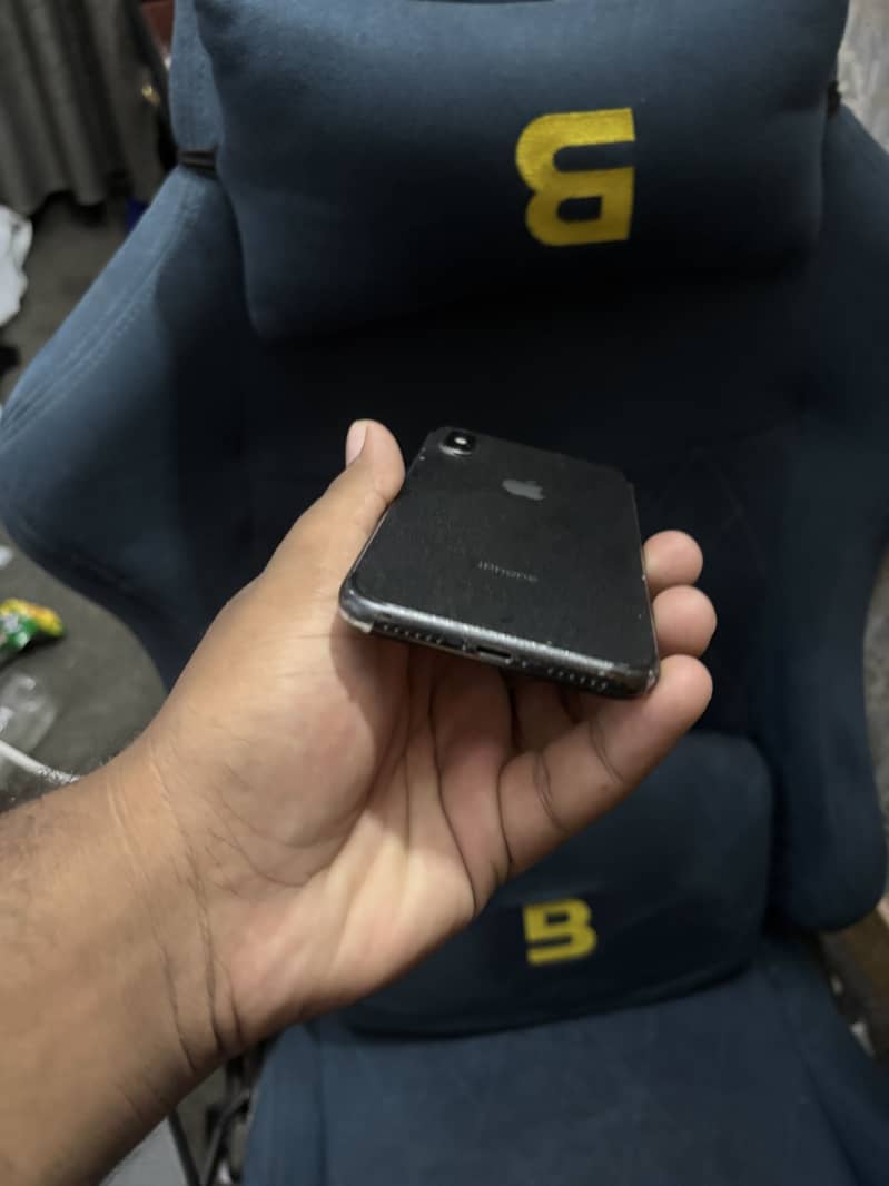 Apple iPhone X 0