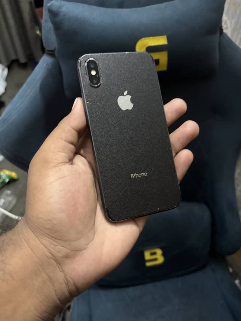 Apple iPhone X 3
