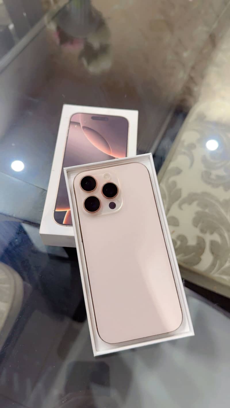 Apple iPhone 16 Pro 2