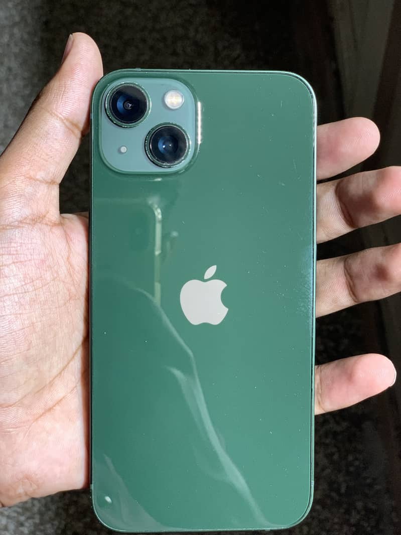 Apple iPhone 13 5