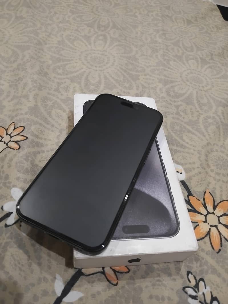 Apple iPhone 15 Pro 2