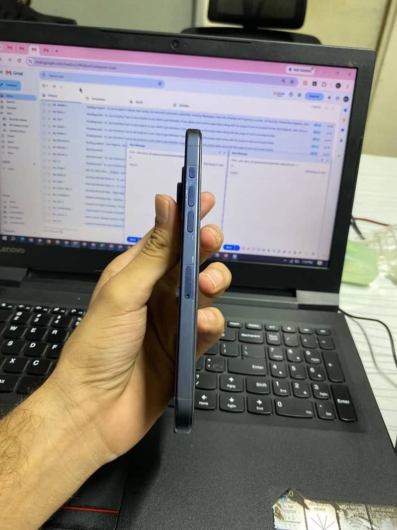 Apple iPhone 15 Pro Max 2