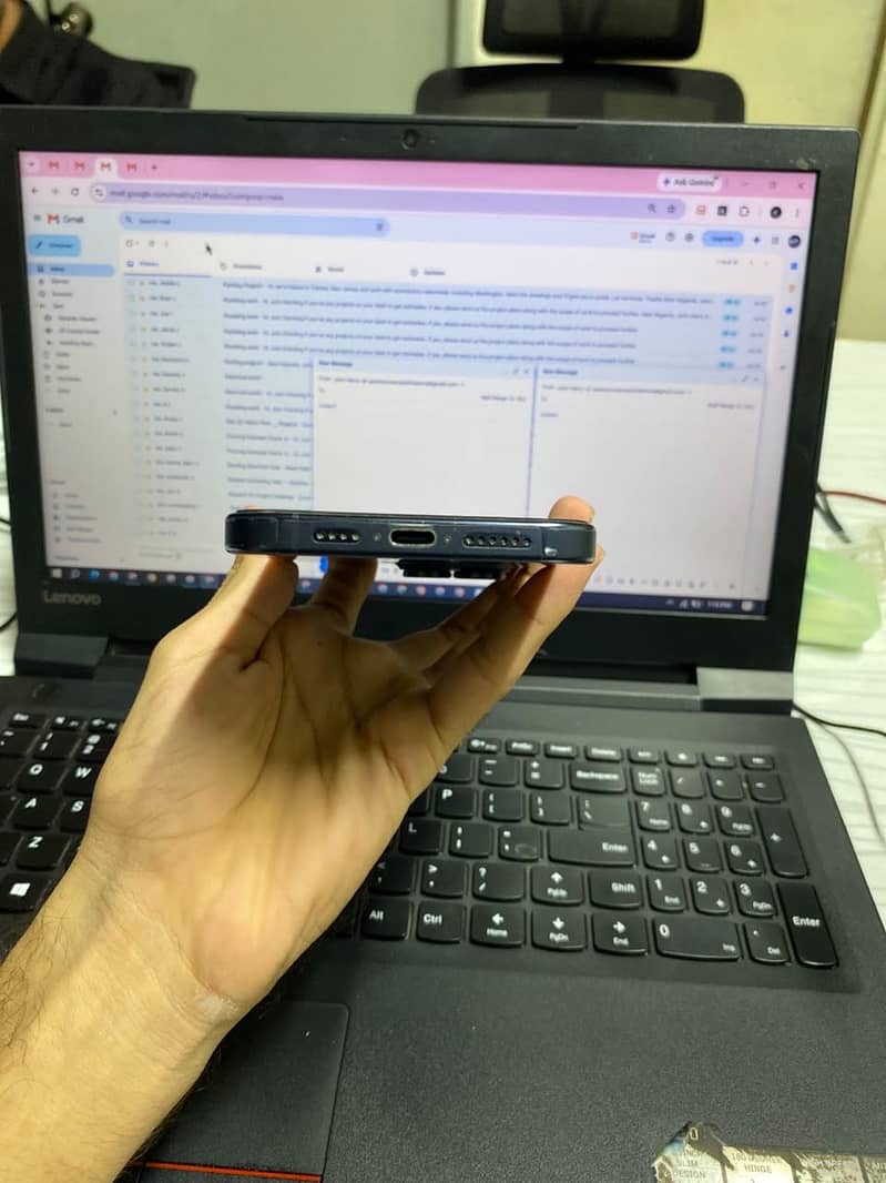 Apple iPhone 15 Pro Max 4