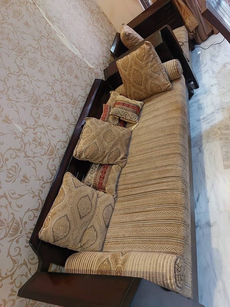 5 seater Sofa set 3