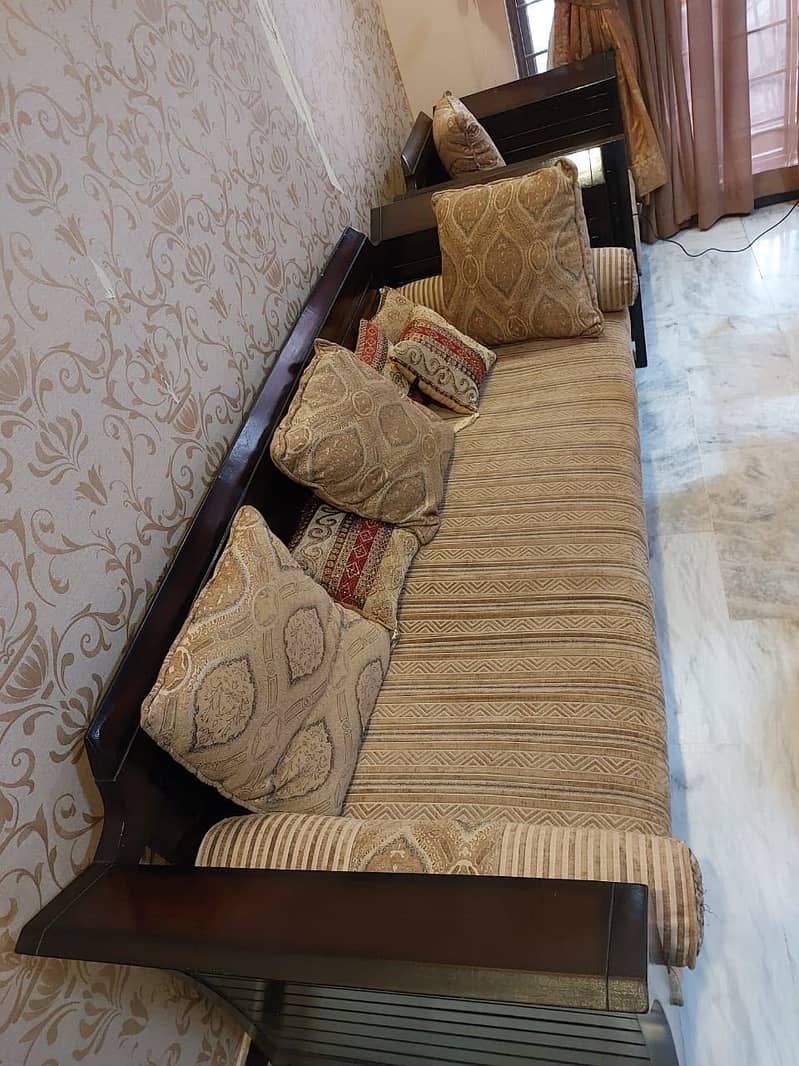 5 seater Sofa set 4