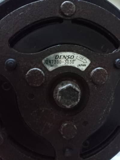 Denso 247300-3030 12v 4f Comprasser Toyyota carola 2005 model orignal