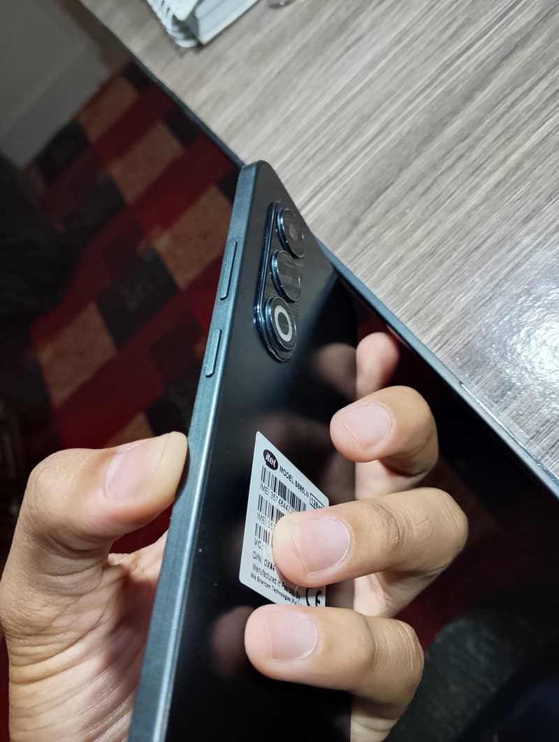 Itel S25 1