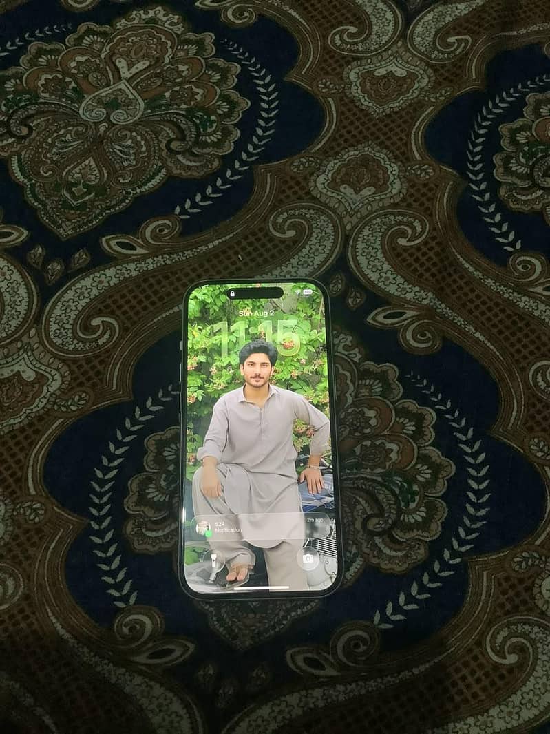 Apple iPhone 15 3