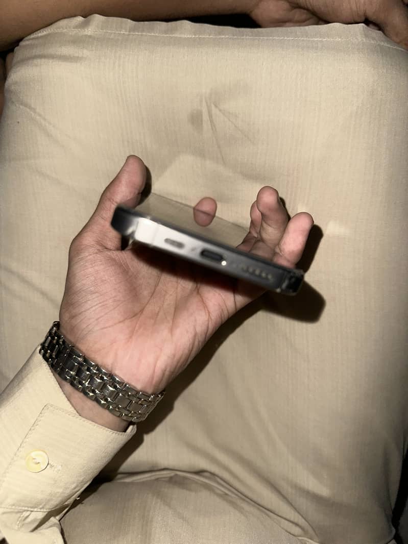 iPhone 15 Pro 2
