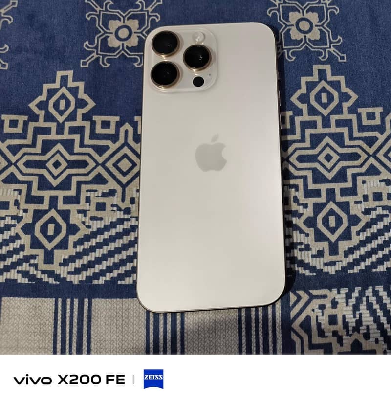 Apple iPhone 16 Pro Max 2