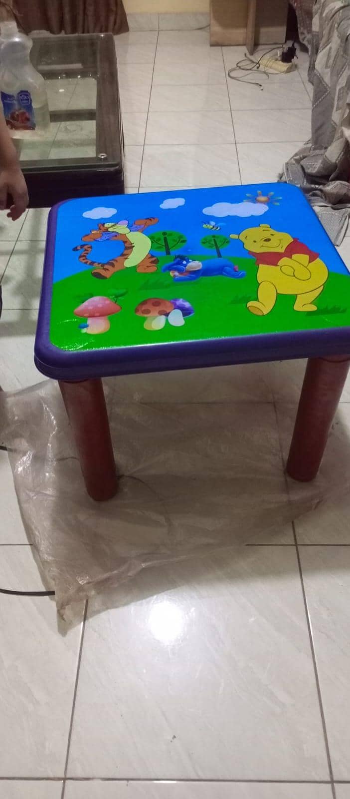 pooh table 5
