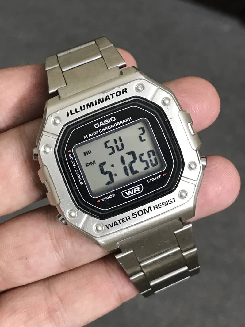 Casio illuminator digital 1