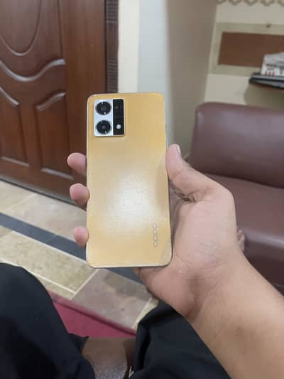OPPO F21 Pro