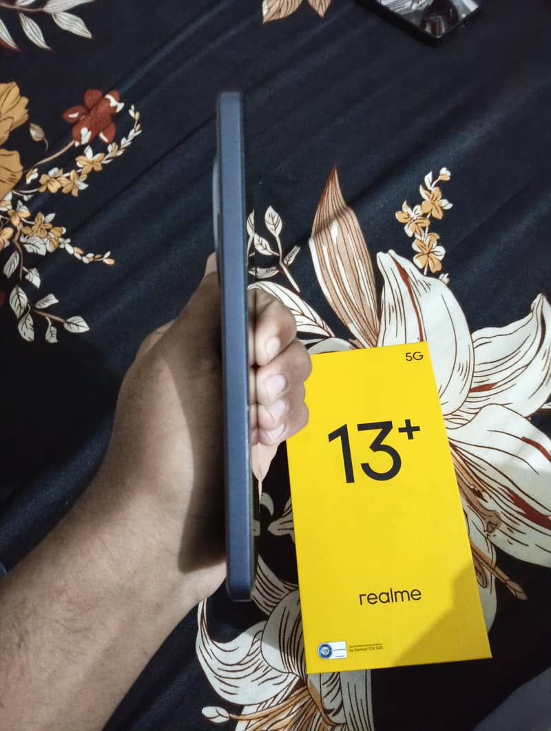 Realme 13 Plus 2
