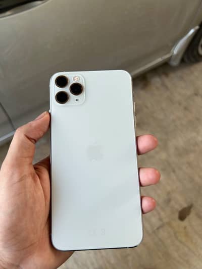 Iphone 11 pro max water pack all ok