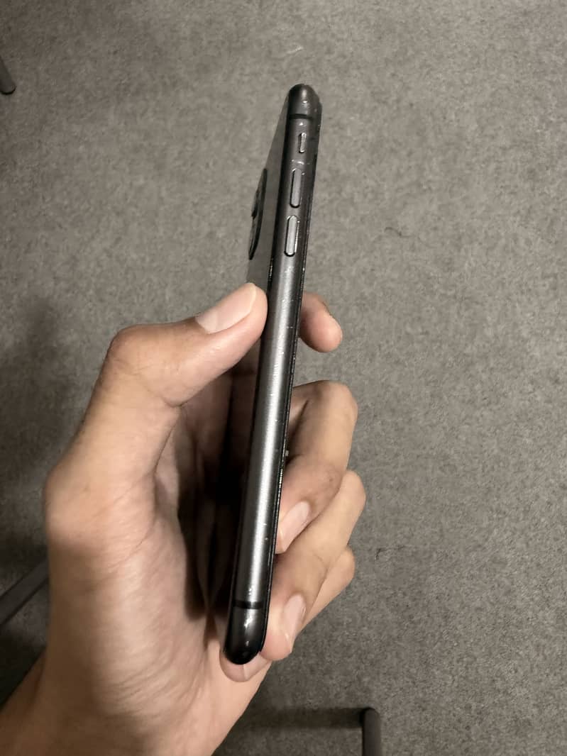 Apple iPhone 11 1